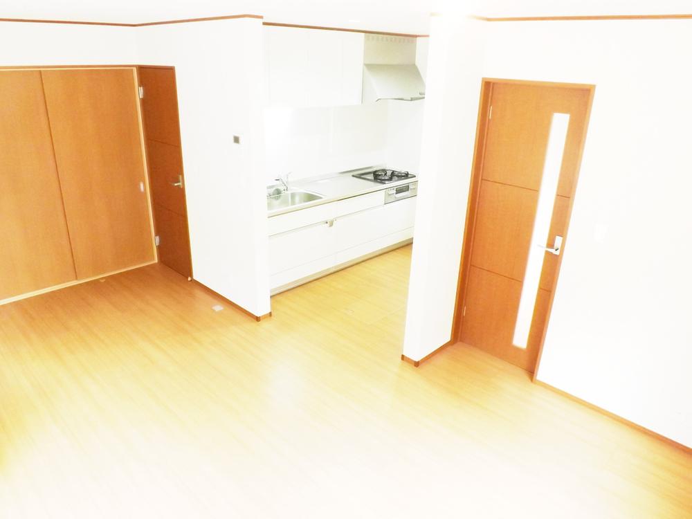 Living. Local photos (living) Unnecessary and easy care wax!