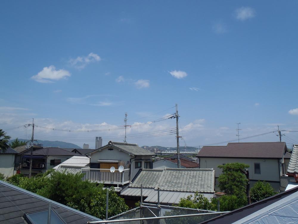 View photos from the dwelling unit. View from the site (October 2013) Shooting