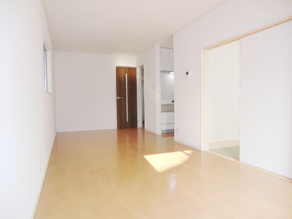 Same specifications photos (living). Same specifications photos (living) Unnecessary and easy care wax!