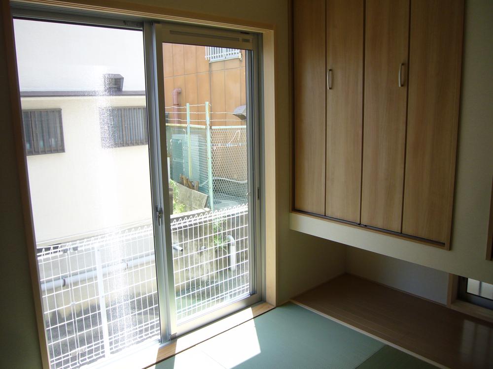 Non-living room. Indoor (July 2012) shooting