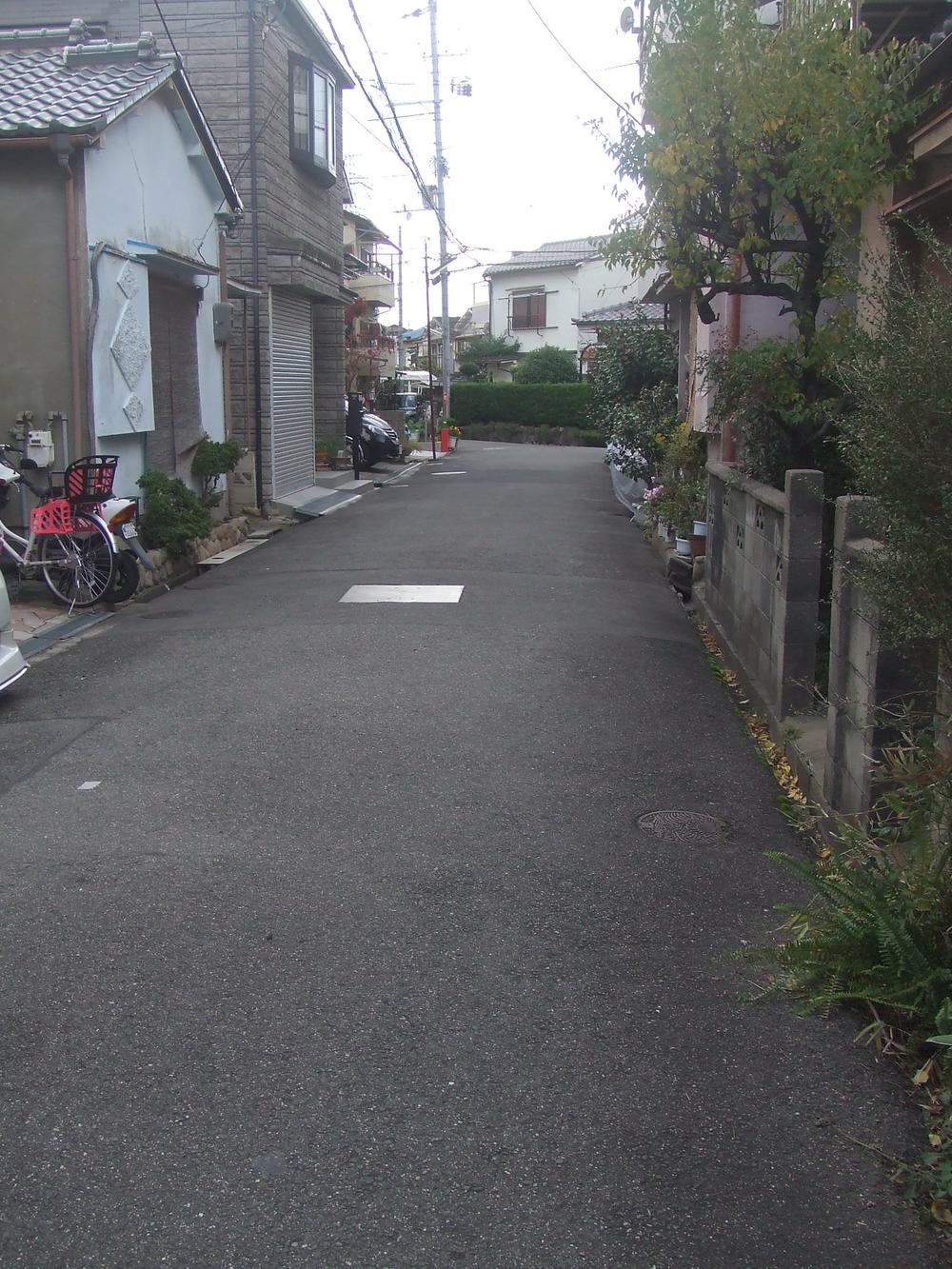 Local photos, including front road. Local (11 May 2013) Shooting