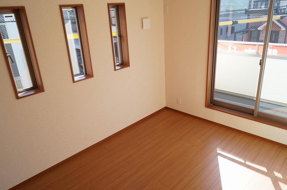 Other introspection. Local photos (Western-style)