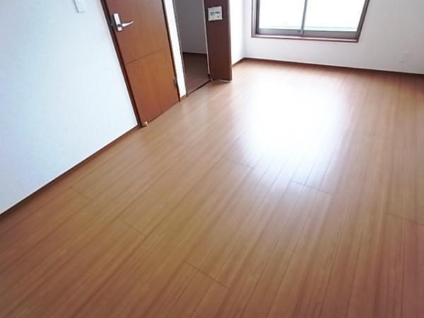 Non-living room. Storage enhancement comfortable space (same specifications as Western-style)