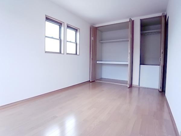 Non-living room. All room Spacious living space with storage (same specifications as Western-style)