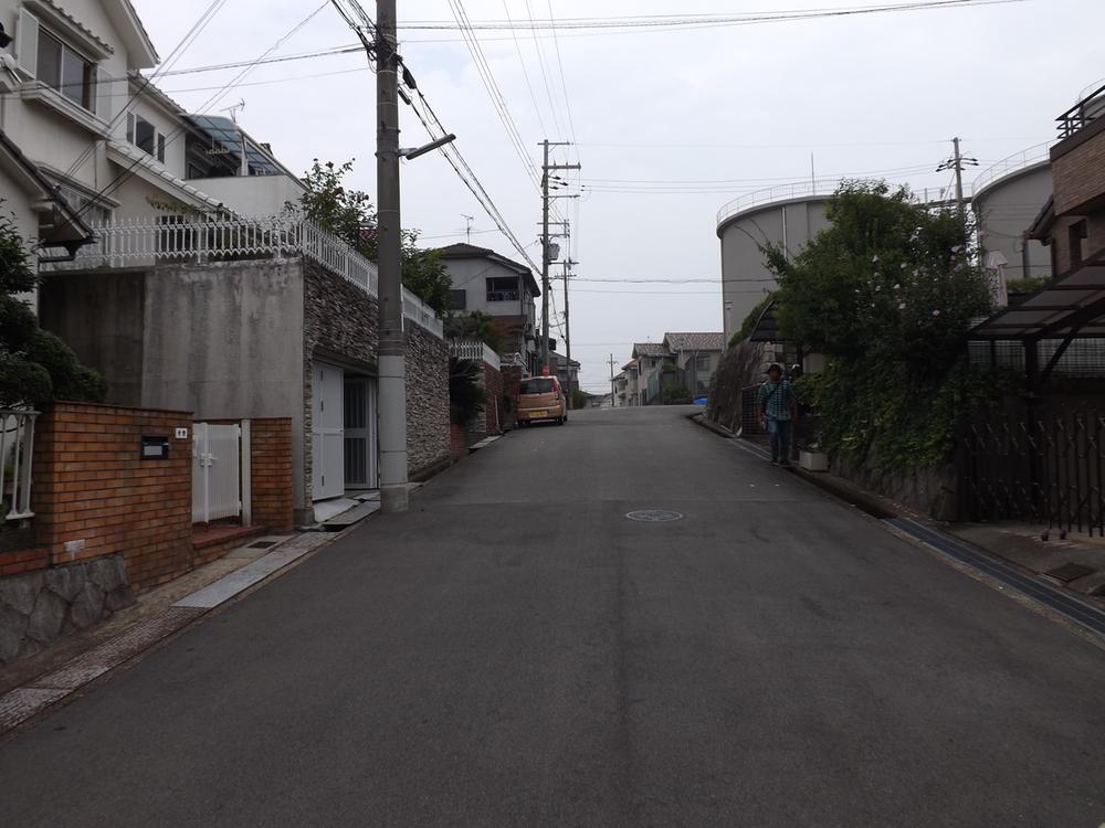 Local photos, including front road. Local photo (front road)