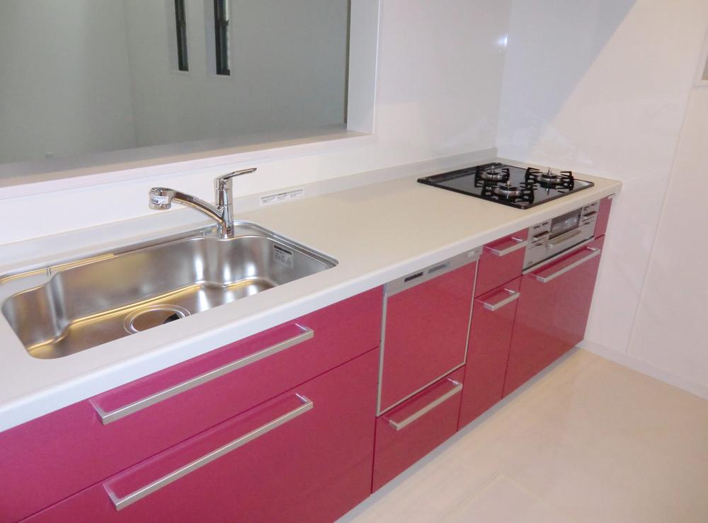 Kitchen.  ■ Kaidashin cho II7 No. land