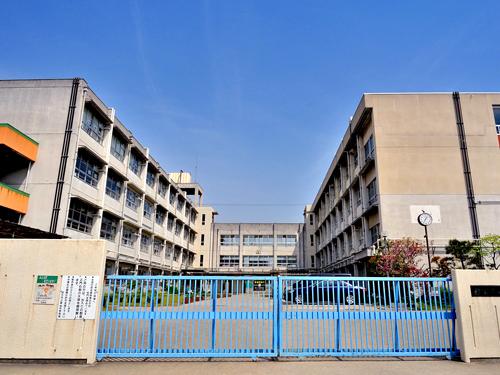 Junior high school. 350m to Nagao Junior High School