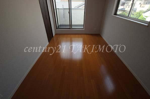 Non-living room. You can also use a wide room in all room with storage!