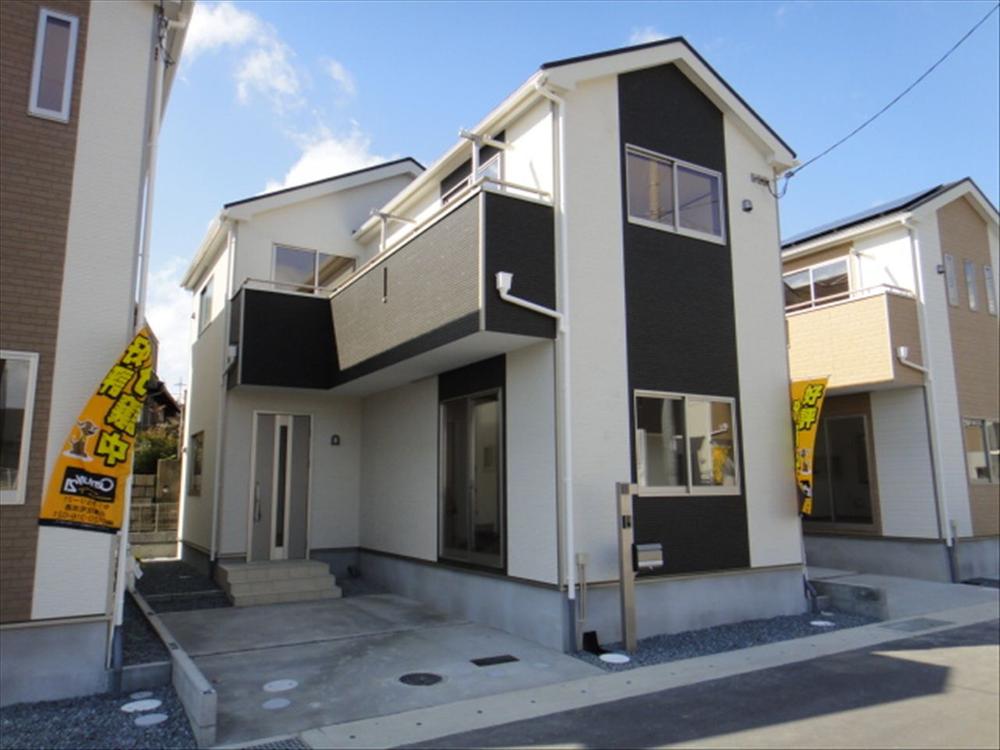 Rendering (appearance). Same specifications photos (appearance) all 10 House