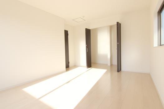 Same specifications photos (Other introspection). Same specifications photos (Western-style)