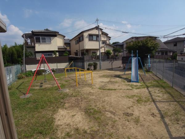 park. Nagisahigashi 587m to the children's park