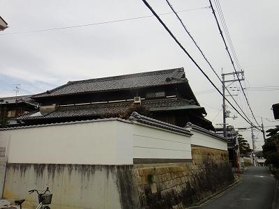 Local photos, including front road. Local photos (including front road)