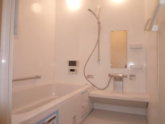 Bathroom. Bathing to heal fatigue of the day. 1616 size (1 tsubo type).