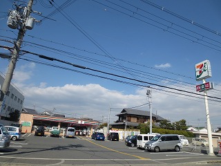Convenience store. Seven-Eleven Hirakata Ikagahon the town store (convenience store) to 303m