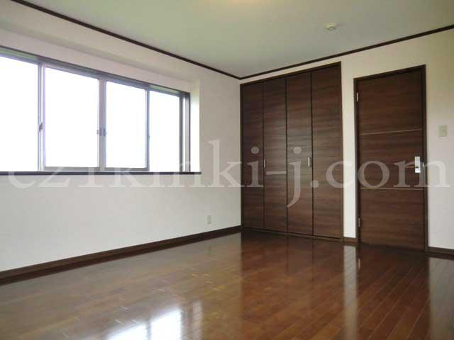 Same specifications photos (Other introspection). Same specifications photos (Western-style)