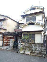 Local appearance photo. Local (11 May 2013) Shooting