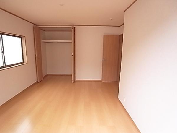 Non-living room. Comfortable living space in all room with storage (same specifications as Western-style 1)