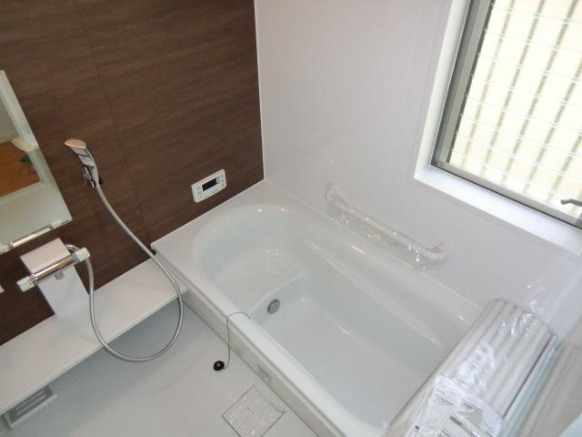 Same specifications photo (bathroom). Same specifications photo (bathroom) Bathroom heating dryer! Warm bath!