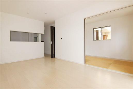 Same specifications photos (living). Same specifications photos (living) Unnecessary and easy care wax!