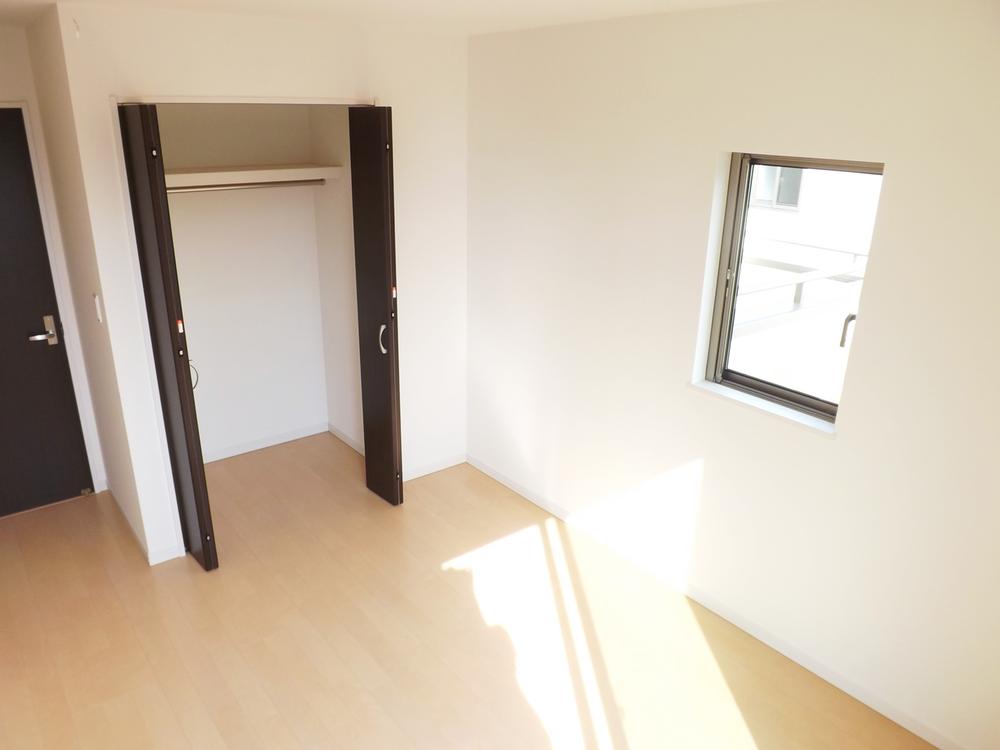 Same specifications photos (Other introspection). Same specifications photos (Western-style)