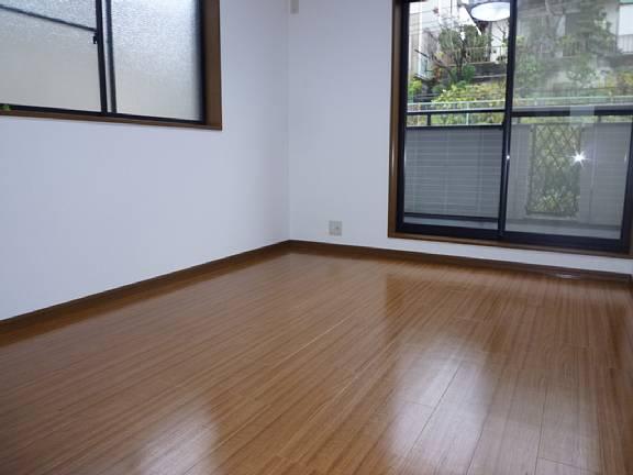 Non-living room. 6 Pledge over each room!