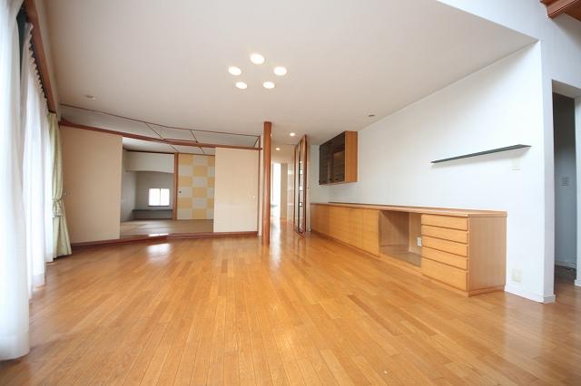 Living. Indoor (12 May 2013) Shooting