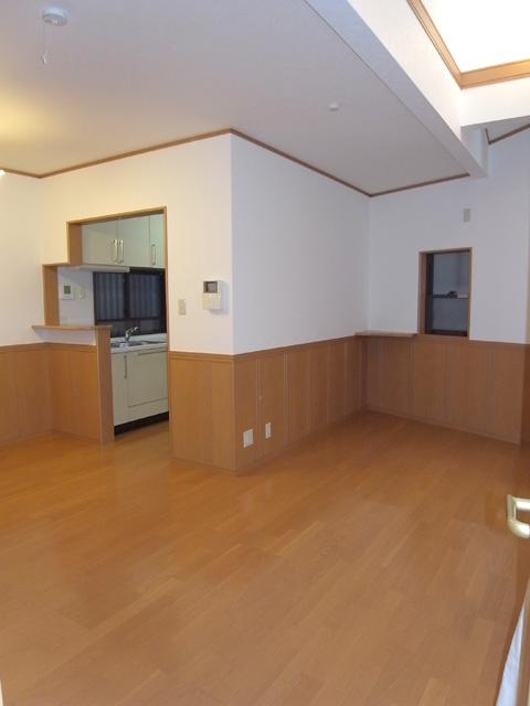 Living. To LDK of about 20.5 Pledge if you use in conjunction with the adjacent Japanese-style room!