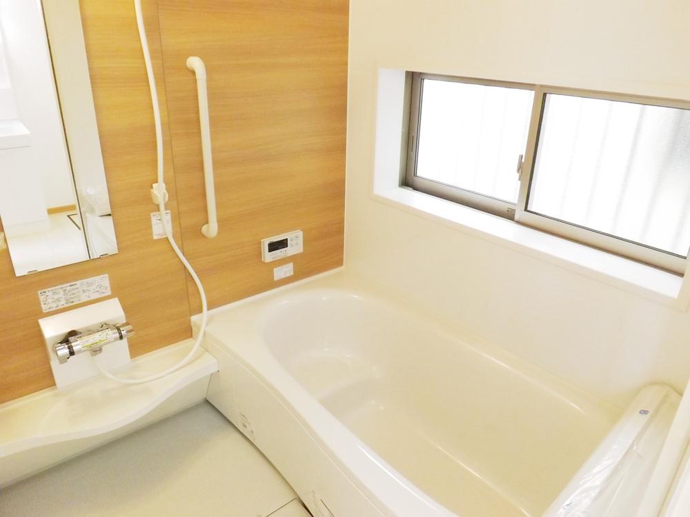 Same specifications photo (bathroom). Same specifications photo (bathroom) Bathroom heating dryer! Warm bath!