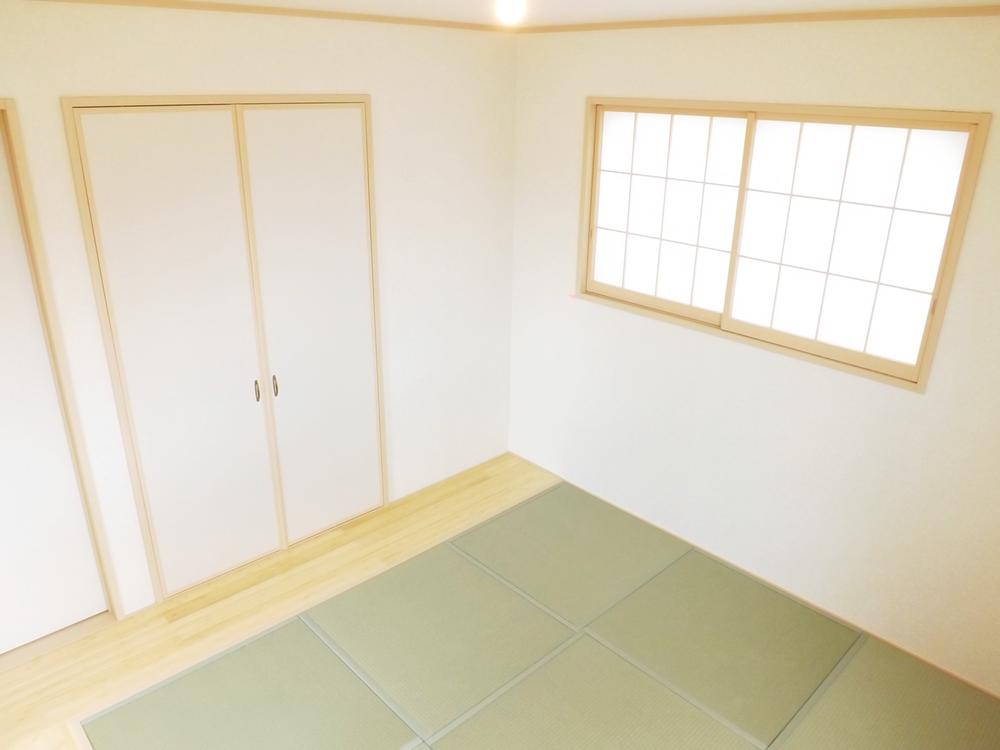 Non-living room. Local photos (Japanese-style)