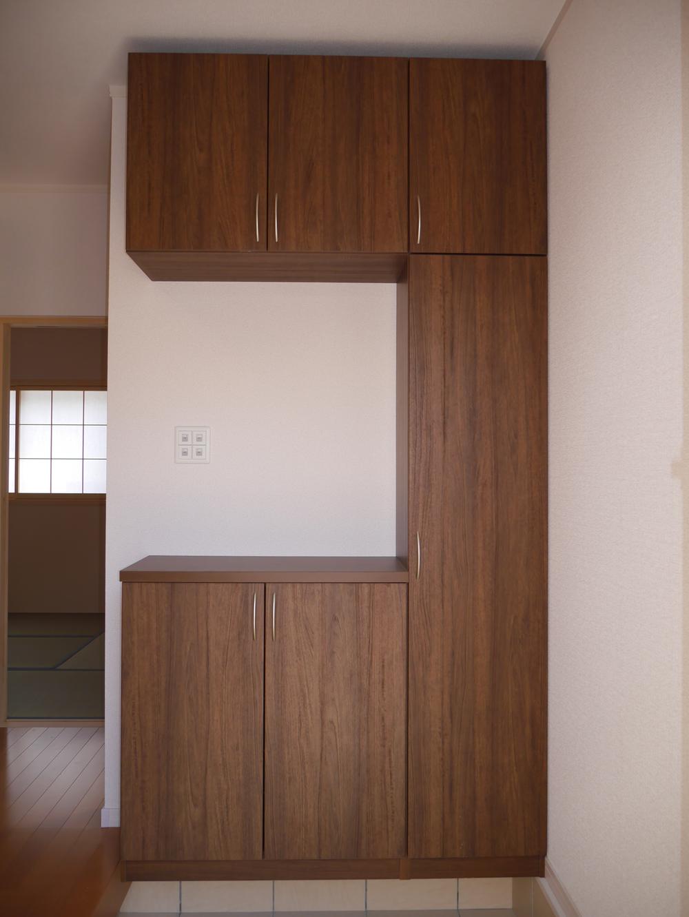 Receipt. Standard equipment large shoebox is