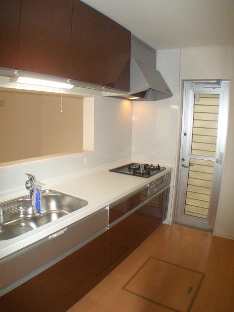 Same specifications photo (kitchen). The company construction cases