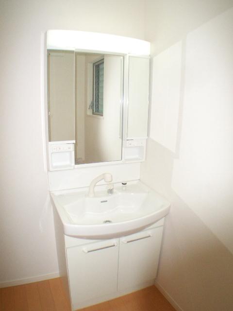 Wash basin, toilet. The company construction cases