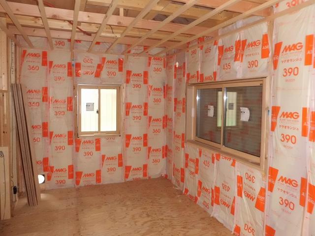 Other. wall ・ Thermal insulation material on the entire floor has been paved chock