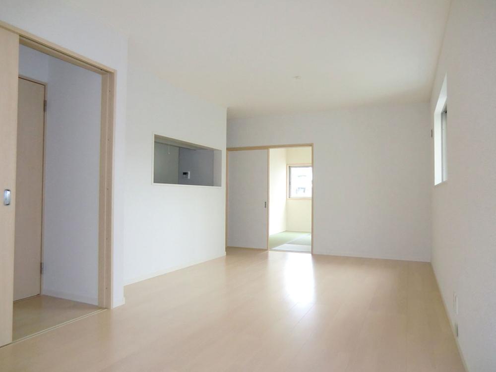 Living. Local photos (living) Unnecessary and easy care wax!