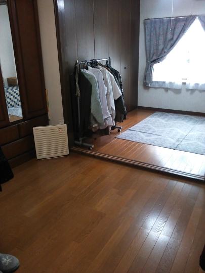 Non-living room. Indoor (12 May 2013) Shooting