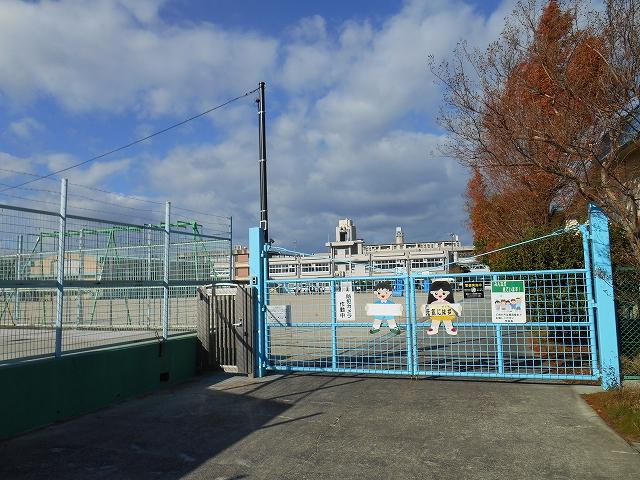 Other. Koryo elementary school walk 8 minutes.