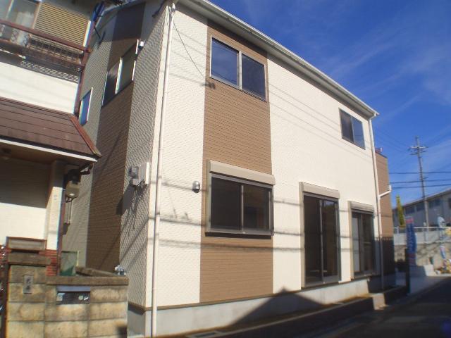 Local appearance photo