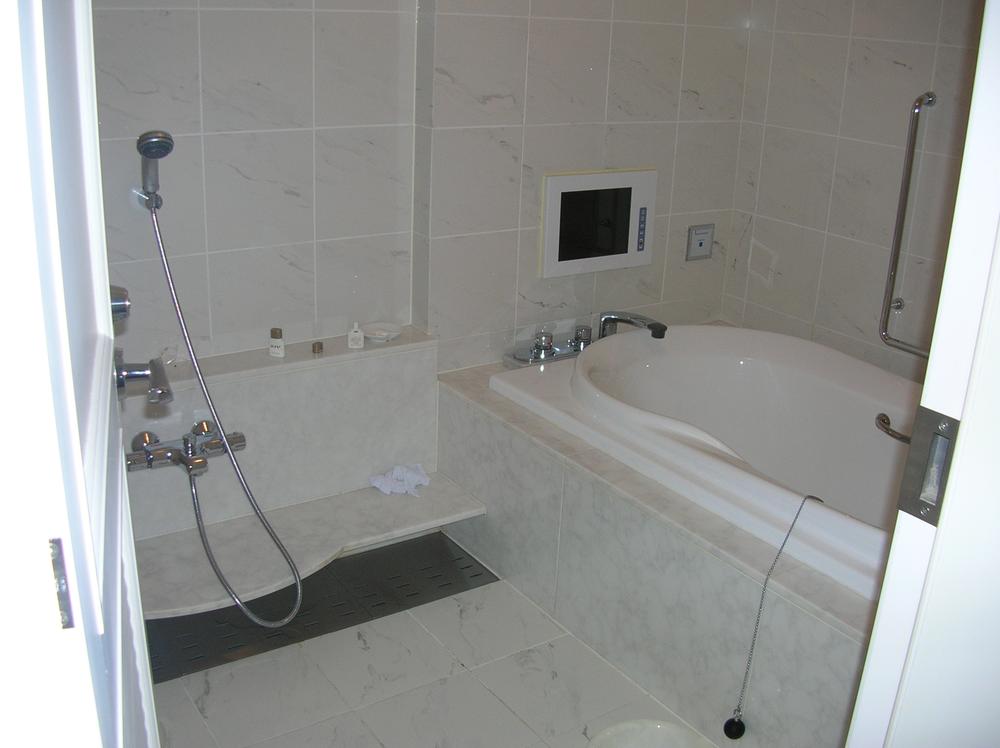 Building plan example (introspection photo). Bathroom same specifications