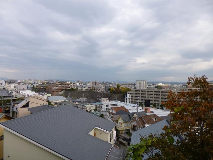 View photos from the dwelling unit. View from the site (November 2013) Shooting