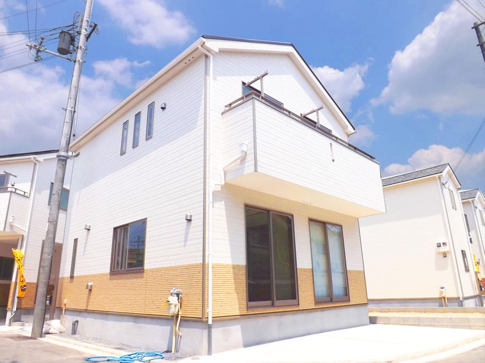 Rendering (appearance). Same specifications photos (appearance) limit 1 House!