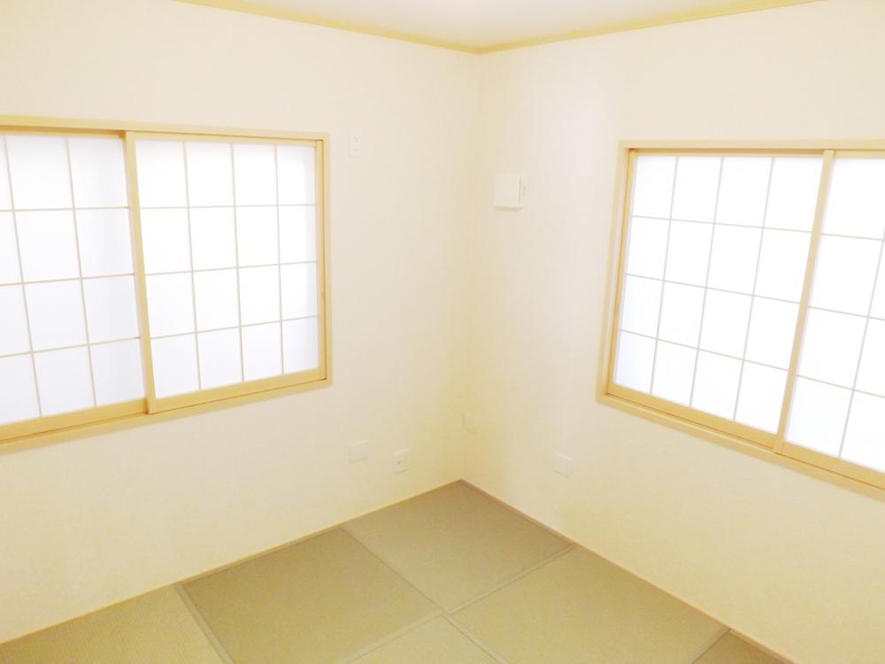 Non-living room. Local photos (Japanese-style)