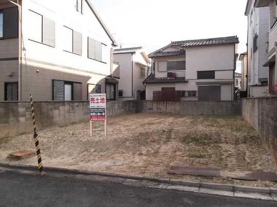 Local land photo. Land area 130.41 sq m (about 39.4 square meters) there.