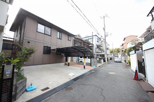 Local photos, including front road. Local (11 May 2013) Shooting Before road jewels north width 4m. 