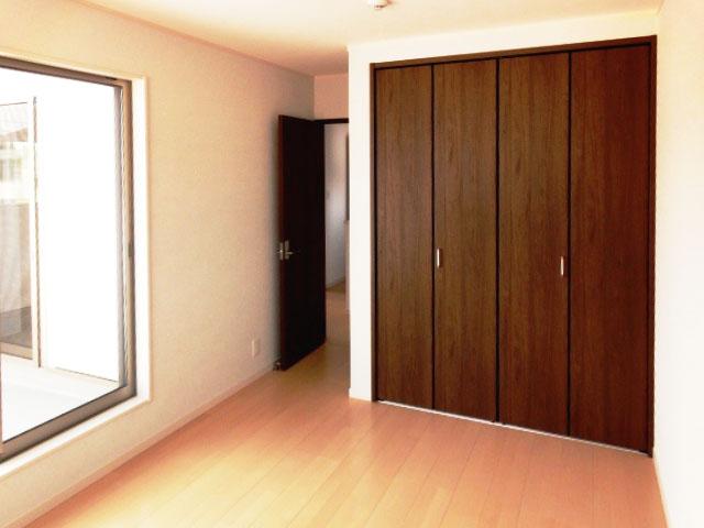 Same specifications photos (Other introspection). Since the housing are substantial, You can also use the more widely the room! (The company example of construction photos)