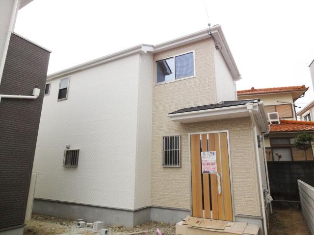 Local appearance photo. 3 Building appearance. The design of the natural taste.