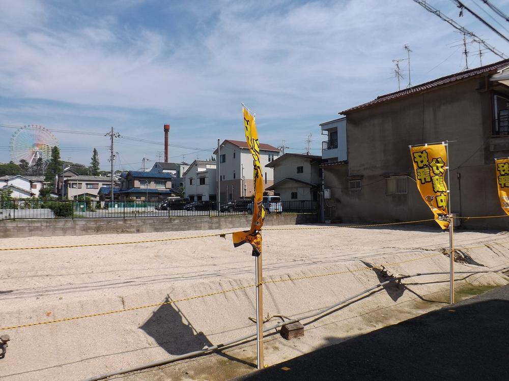 Local photos, including front road. Local (September 2013) Shooting