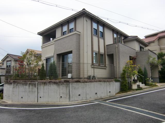 Local appearance photo. Local (10 May 2013) Shooting