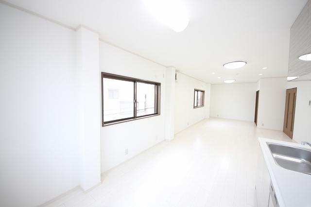 Living. Indoor (11 May 2013) Shooting 2F LDK18.5 Pledge With cross Chokawa lighting