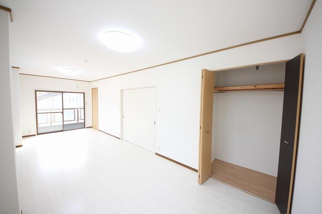 Receipt. Indoor (11 May 2013) Shooting