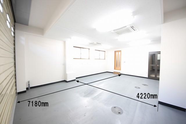 Parking lot. Local (11 May 2013) Shooting